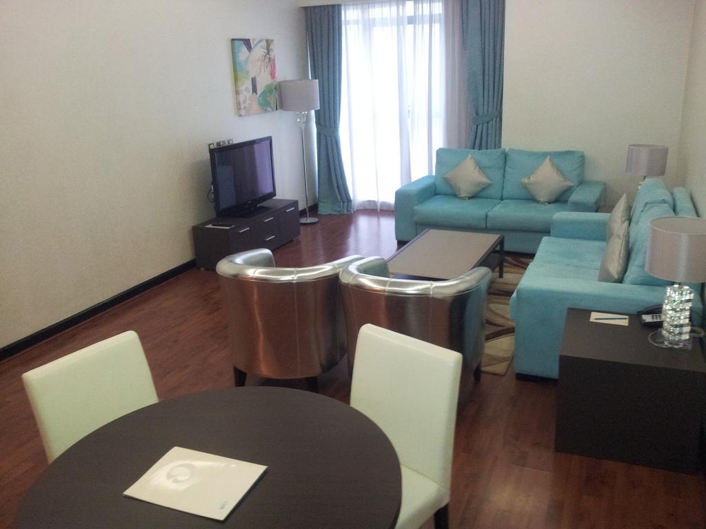 Hotel Gokulam Park Doha Exterior foto